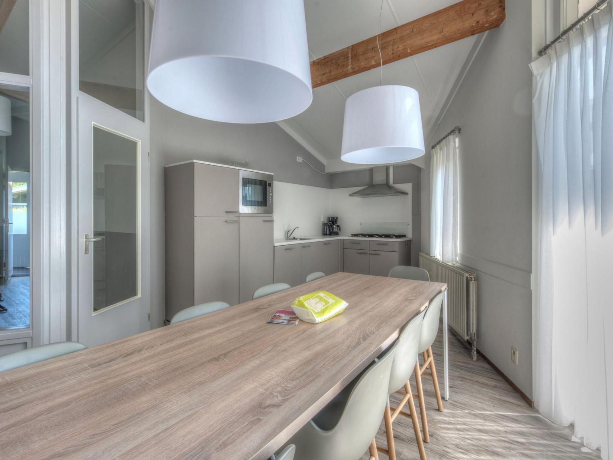 Restyled Bungalow, Two Bathrooms, Close To Vakantiehuis Domburg